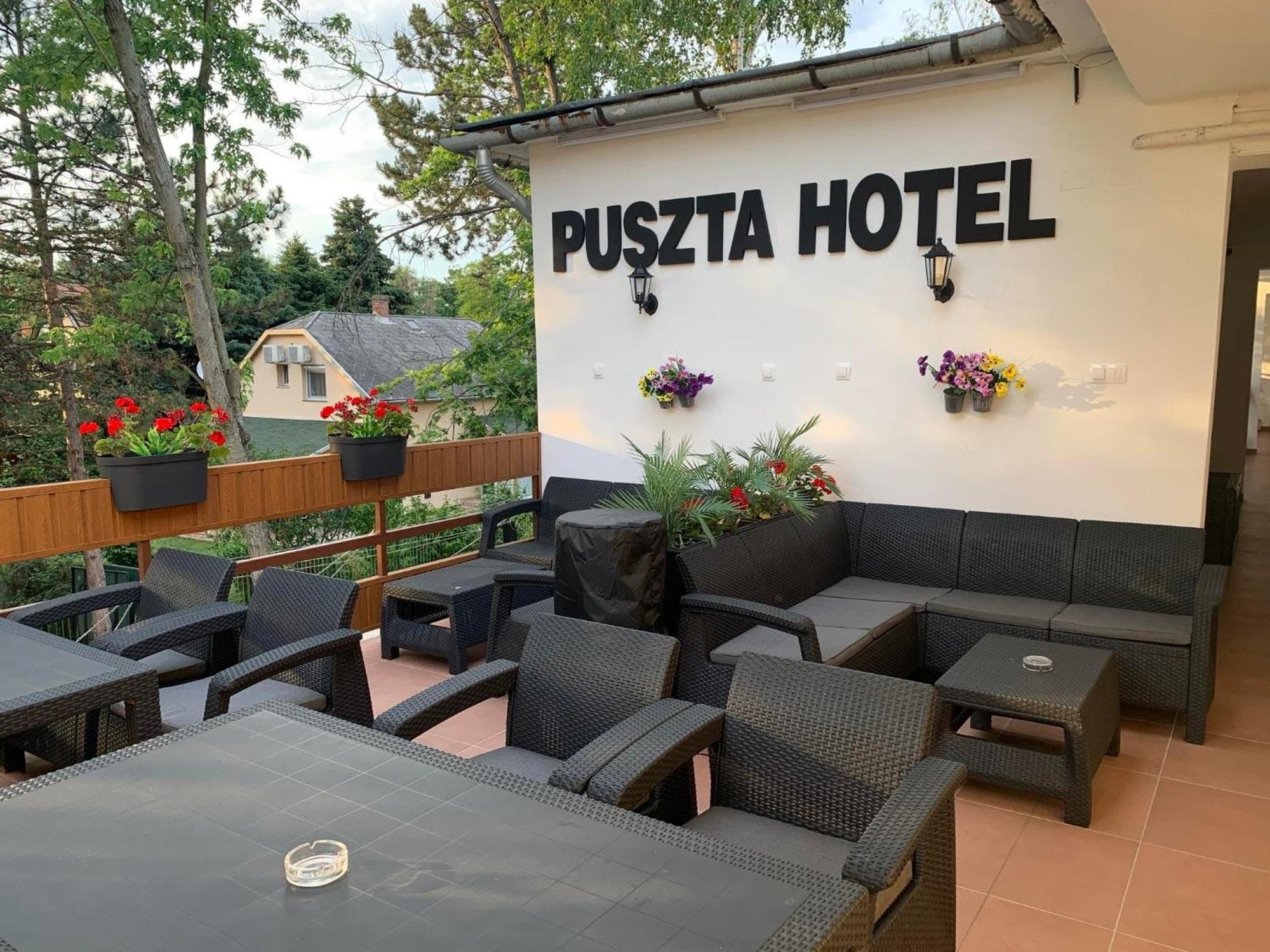 Puszta Hotel เบเรคฟูร์ดู ภายนอก รูปภาพ