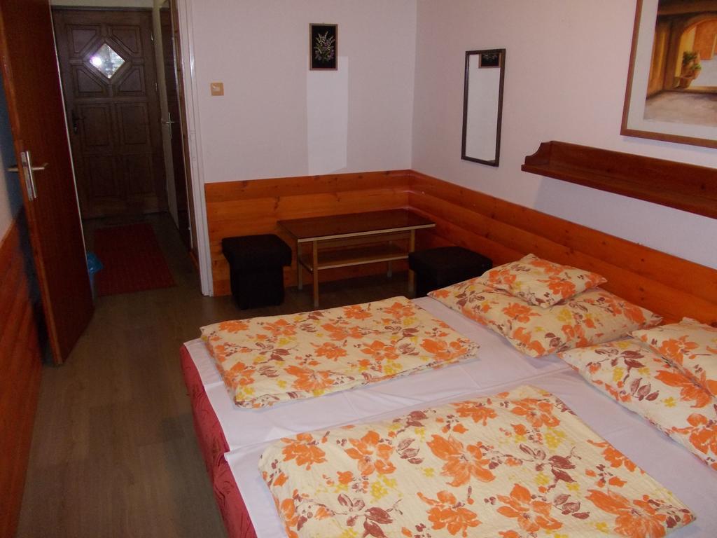 Puszta Hotel เบเรคฟูร์ดู ภายนอก รูปภาพ
